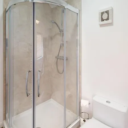 Woodlands Semesterbostad *